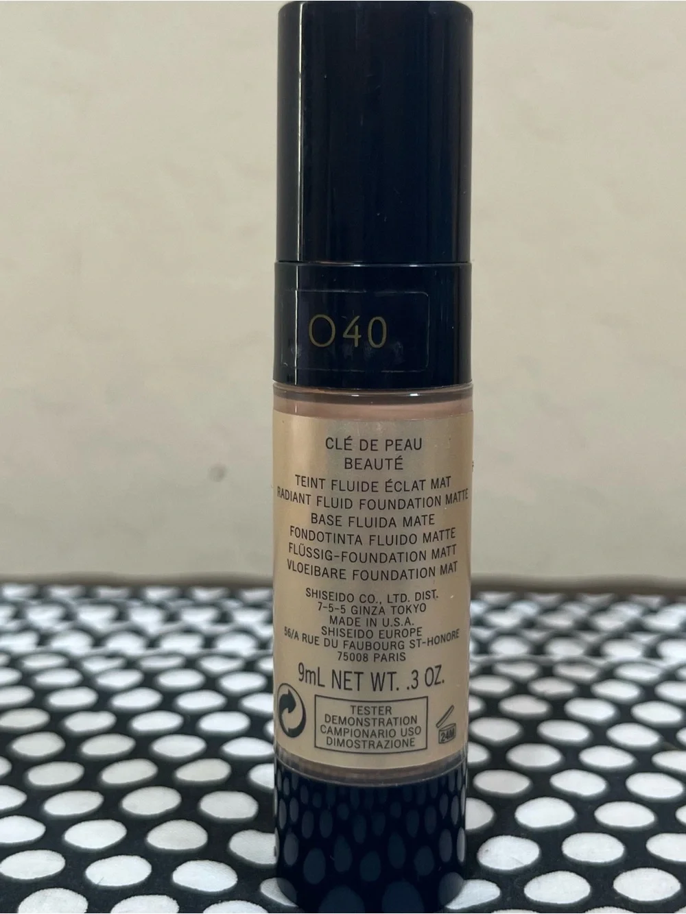 Clé de Peau Radiant Fluid Foundation 9mL